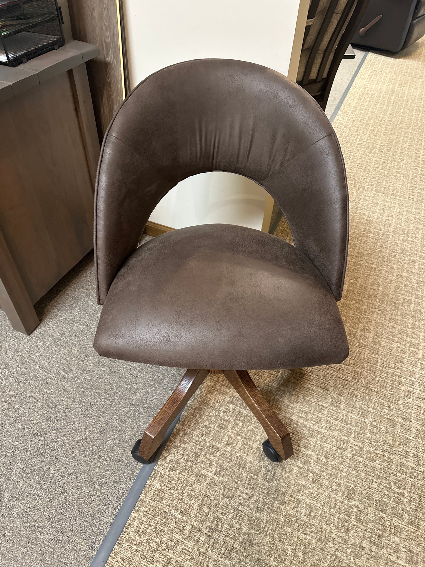 Oneida Side Desk Chair