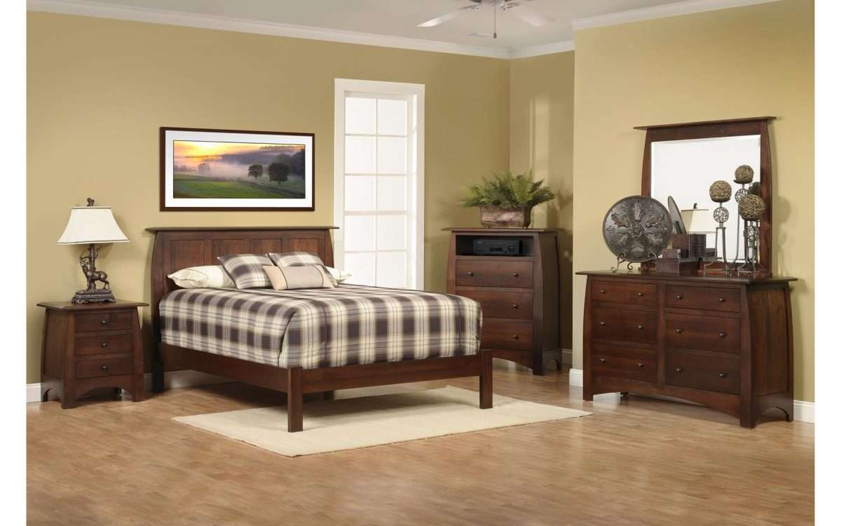 Bordeaux Low Dresser & Mirror