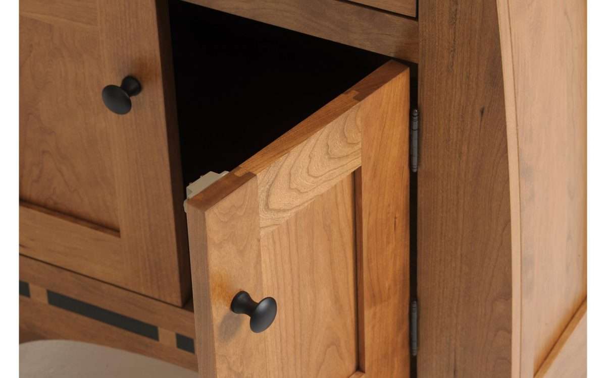 Vineyard Low Dresser & Mirror