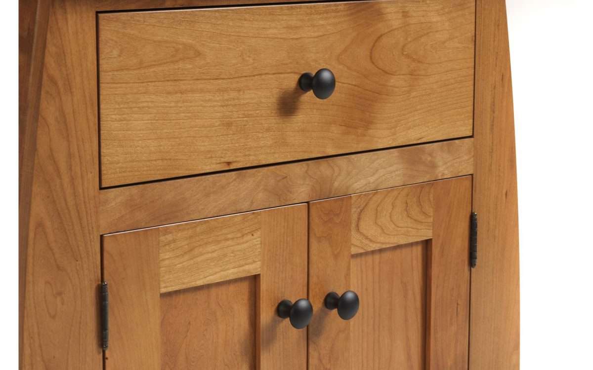 Vineyard Lingerie Chest