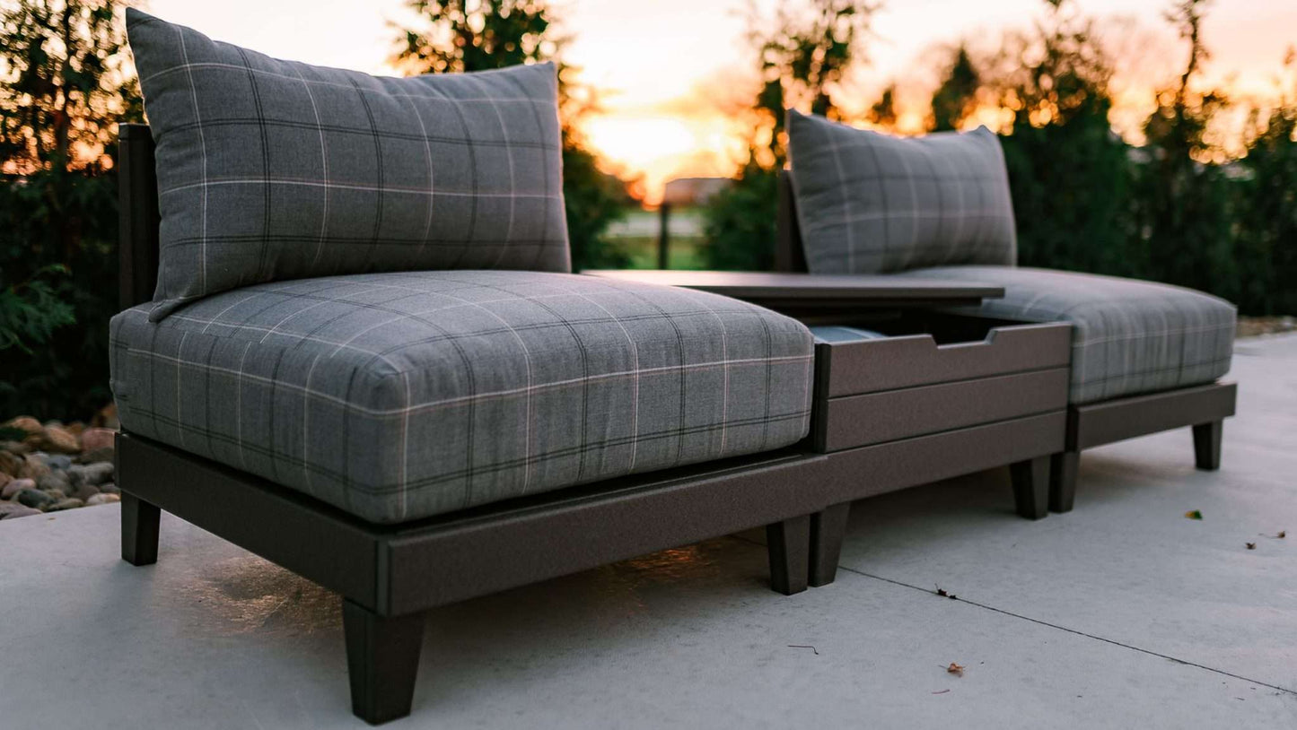 Latitude Center Chair