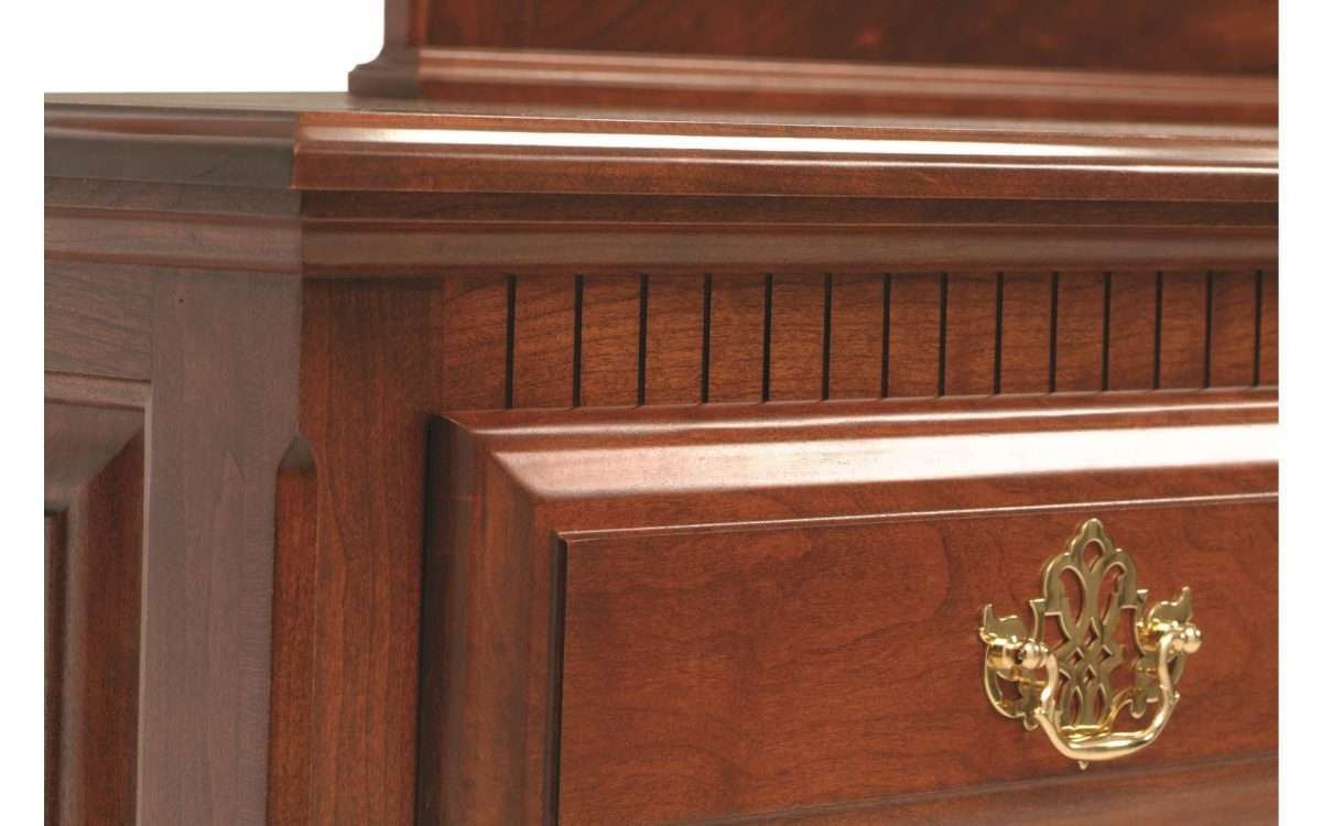 Victoria's Tradition 56" Dresser & Mirror